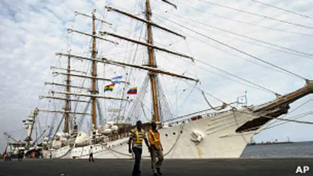 El embargo sobre bienes argentinos mantuvo varada a la Fragata Libertad por casi tres meses en Ghana.