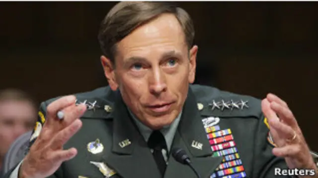 Дэвид Петреус