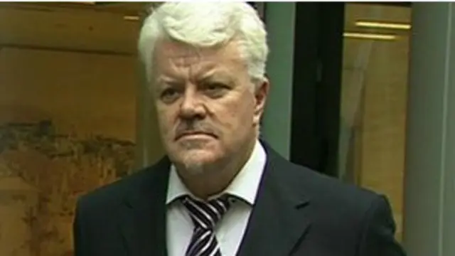 एडरिएन स्मिथ को लंदन की अदालत ने बेगुनाह करार दिया