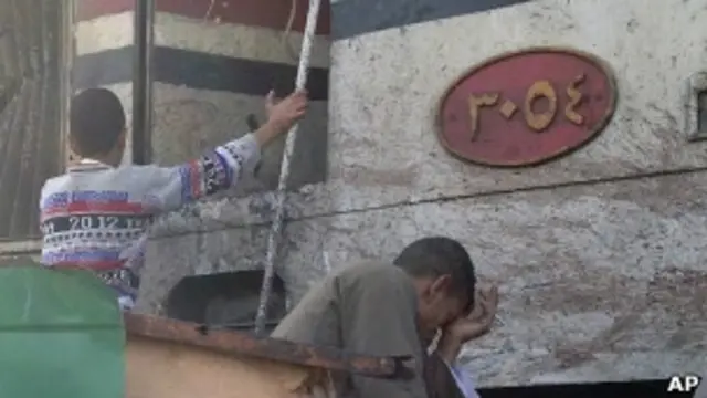 Родственники погибших детей