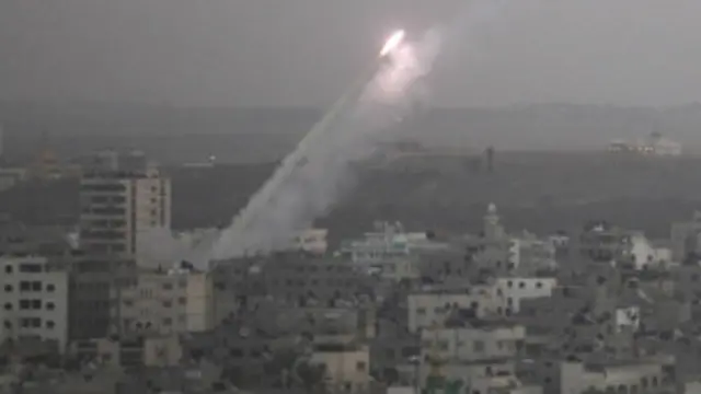 أكد الجيش الاسرائيلي سقوط ستة صواريخ أطلقت من غزة في محيط المجلس الاقليمي لاشكول والنقب الغربي