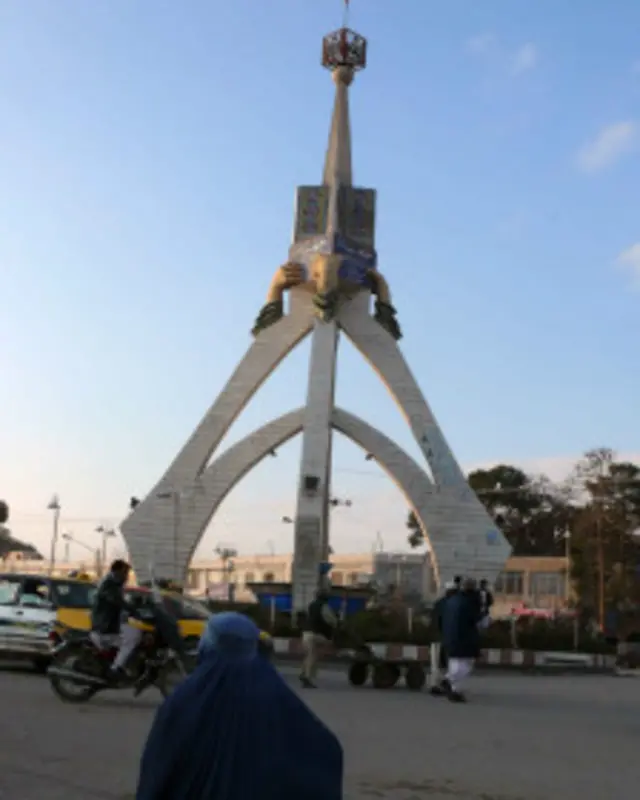 منار جهاد در مرکز شهر هرات