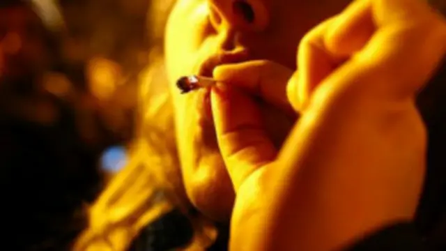 курильщик марихуаны