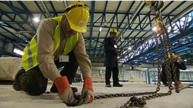 परियोजना के लिए जरूरी धन जुटा लिया गया है और साल 2015 तक इसके शुरू होने की संभावना है.