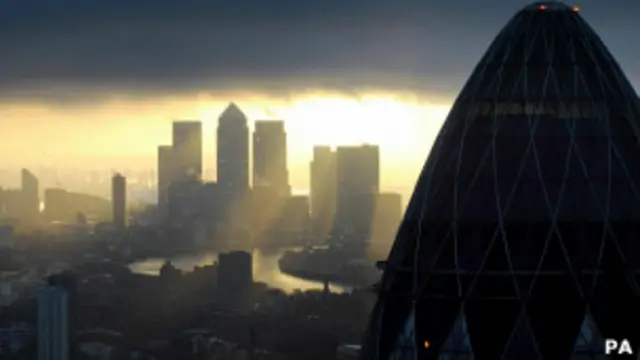 Лондонский "сити" на рассвете