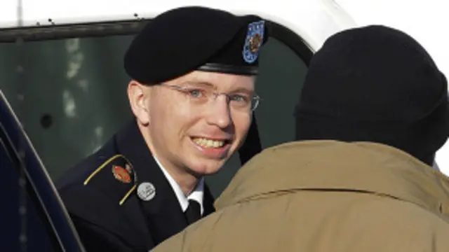 بریڈلے میننگ نے ان پر لگائے گئے 22 الزامات میں سے دس کا اعتراف کیا ہے