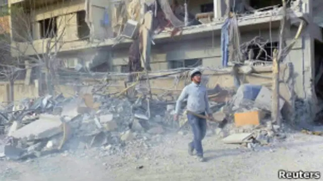 После обстрела в пригороде Дамаска