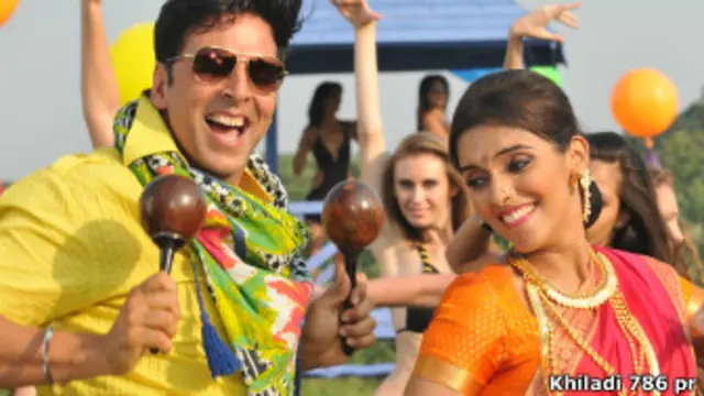 हिमेश रेशमिया फिल्म 'खिलाड़ी 786' के सह निर्माता भी हैं.