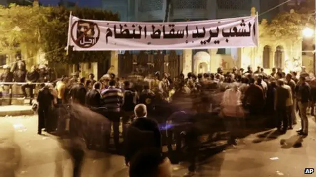 Демонстрация у президентского дворца в Каире