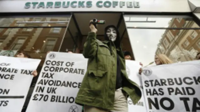 Perusahaan multinasional mengindari pajak secara legal.