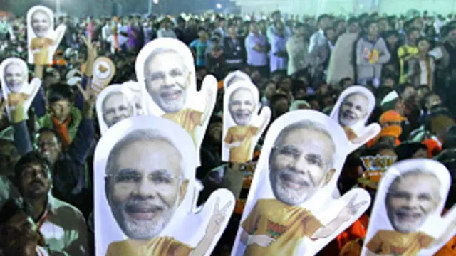 चुनाव में मोदी ही मोदी 