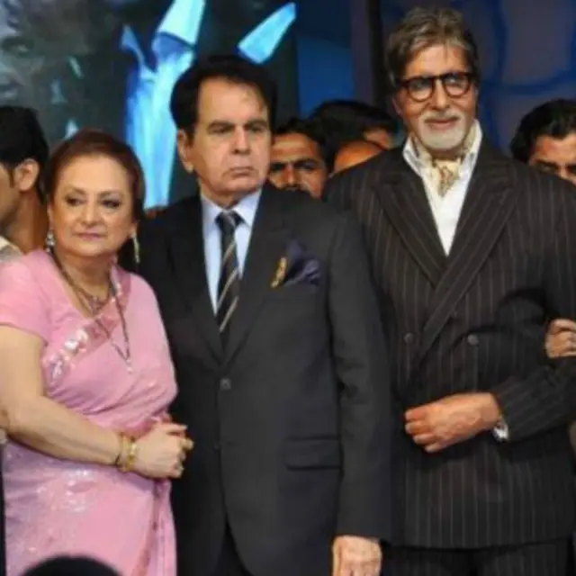 अमिताभ बच्चन से, दिलीप कुमार की ख़ास नज़दीकी है.