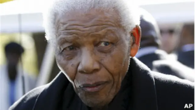 Первый чернокожий президент ЮАР Нельсон Мандела
