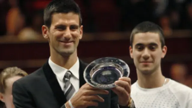 یاد رہے کہ نوواک جوکووچ کو سربیا میں سلوبوڈن ملاسووچ کی حکومت کے خلاف ہونے والے نیٹو کے حملوں کا دکھ جھیلنا پڑا تھا