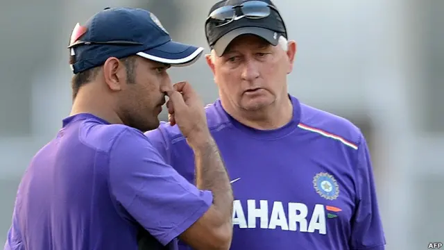 महेंद्र सिंह धोनी और फ़्लेचर