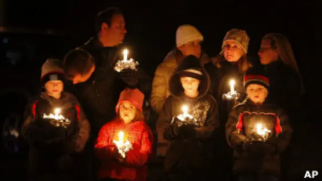 Молитвы при свечах в Ньютауне
