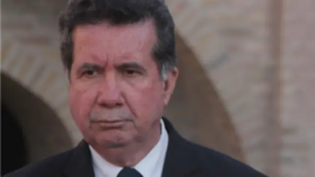 افراسیاب خٹک نے کہا کہ صوبہ روز بروز طالبان کے نرغے میں آنے لگا ہے اور امیر مقام سے بھی بھتے کا مطالبہ کیا گیا ہے