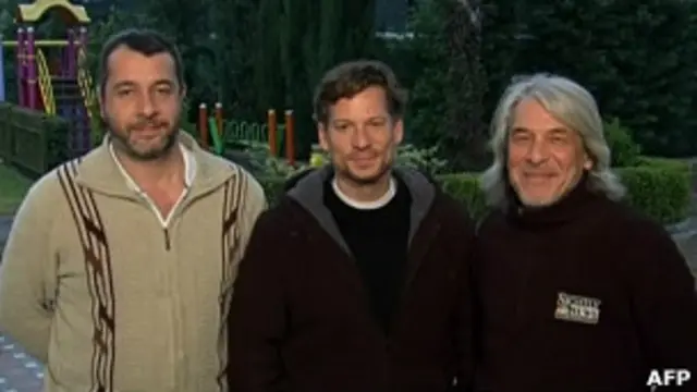 تېر کال سوریه کې درې بهرني نیول شوي خبریالان خوشي شول.