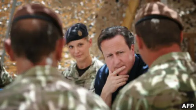 Дэвид Кэмерон и британские военные