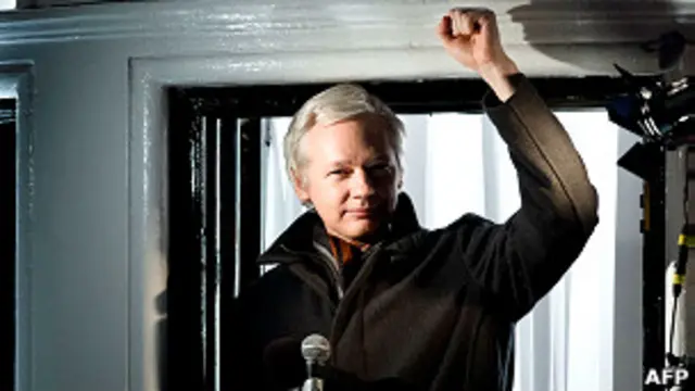 Джулиан Ассанж