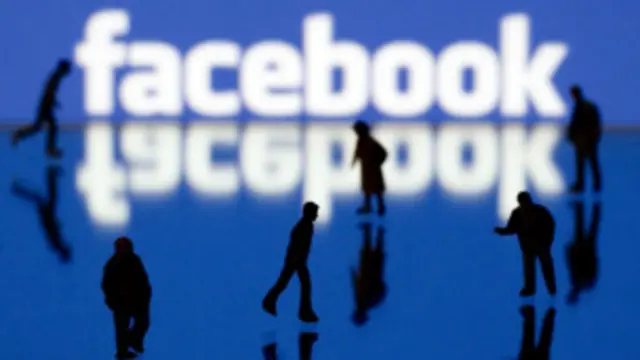 सोशल वेबसाइट पर हो रहा है राष्ट्रुपति ज़ुमा का विरोध