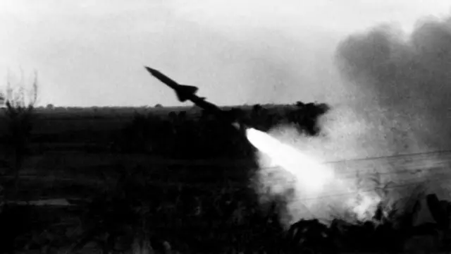 Máy bay Mỹ ném bom Hà Nội, tháng 12/1972