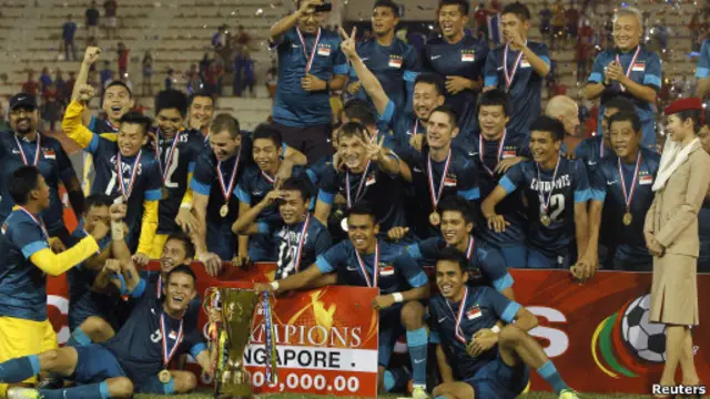 Singapura merebut Piala AFF 2012