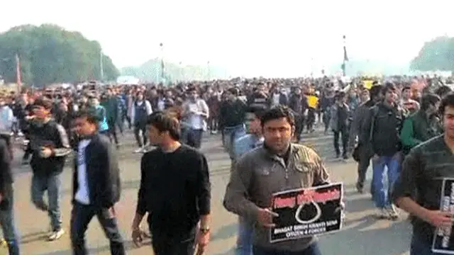 پلازمېنې ډيلي کې پر دوو ماشومانو جنسي تېري له پېښې وروسته پر ځايي چارواکو نیوکې ډېرې شوې دي