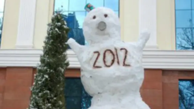 ताशकंद में स्नोमैन