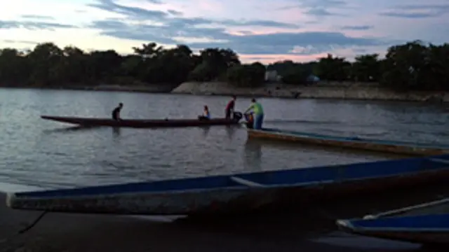 Botes sobre el río Arauca