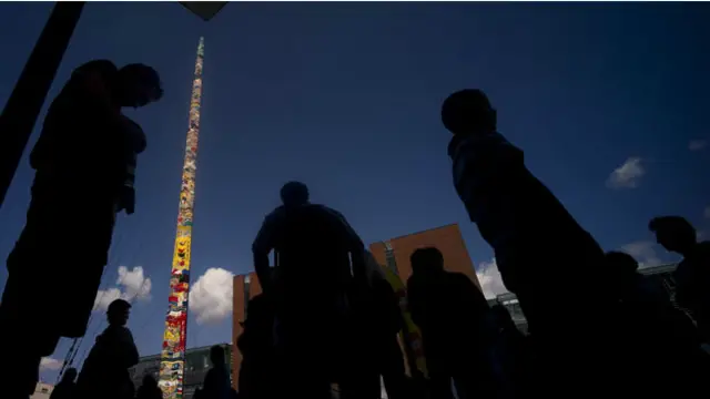 Simulación de una torre de Lego