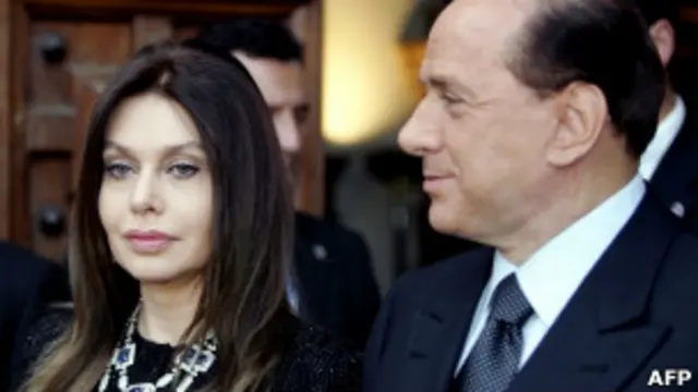 सिल्वियो बर्लुस्कोनी, वेरोनिका लॉरियो