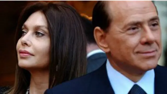 विरॉनिका लारियो के साथ बर्लुस्कोनी ने 1990 में शादी की थी