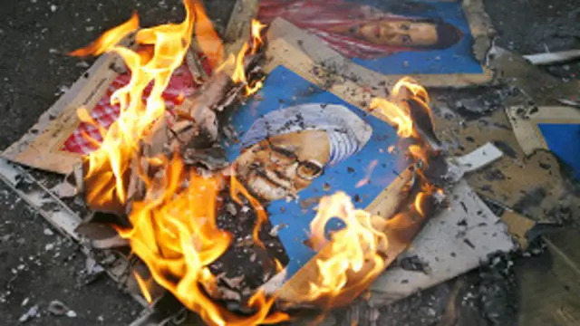 लोगों में राजनेताओं के प्रति खासी नाराज़गी है.