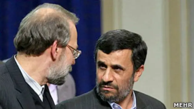 محمود احمدی نژاد، رئیس جمهور ایران و علی لاریجانی، رئیس مجلس در سال های اخیر اختلافات متعددی داشته اند