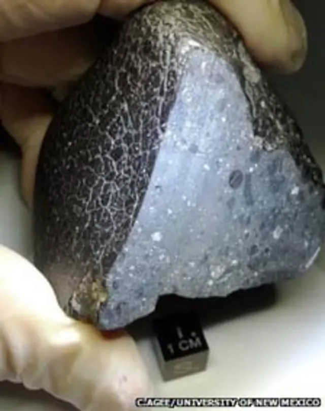 کرۂ ارض پر مریخ سے گرنے والے تقریبا 100 شہابیے ہیں