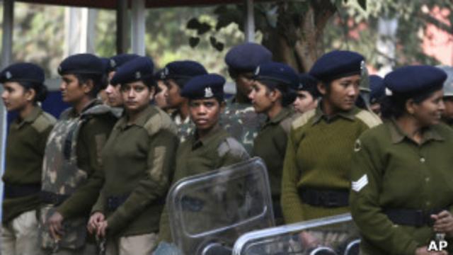 Женщины-полицейские в Индии