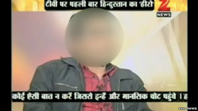 Teman perempuan yang ikut menjadi korban serangan menyebut polisi lamban tiba di lokasi.