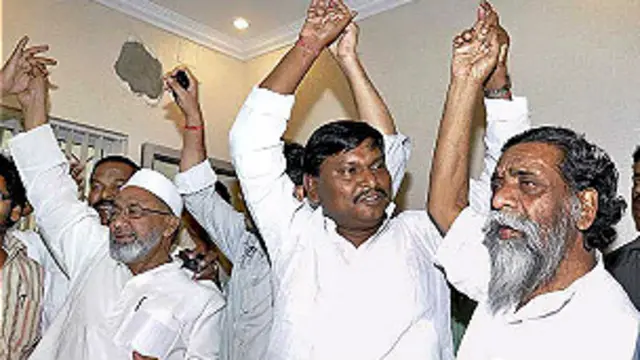 शिबू सोरेन, अर्जुन मुंडा