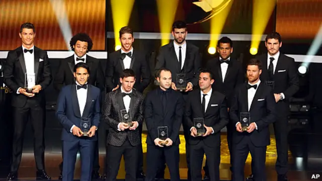 Barcelona dan Real Madrid mendominasi sebelas pemain terbaik dunia 2012.