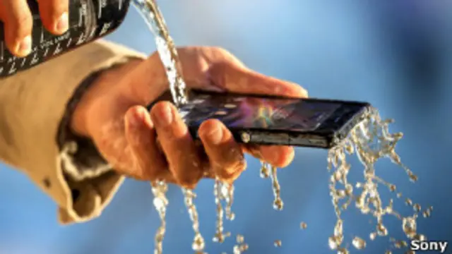 फोन जिसे आप धो सकते हैं