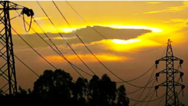 سترہ اضلاع میں بجلی کی فراہمی متاثر ہوئی تھی جس میں سے کوئٹہ کو بجلی کی فراہمی شروع ہو گئی ہے