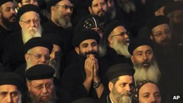 Христиан все меньше