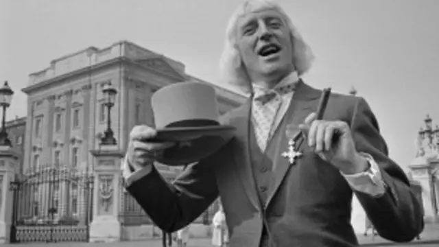 जिमी सेविल बीबीसी के बेहद लोकप्रिय और क़ामयाब प्रस्तोता थे.