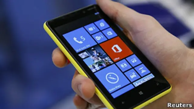 Nokia зменшує збитки завдяки Lumia