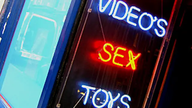 فحش مواد کے خلاف مہم چلانے والوں کا خیال ہے کہ اس سے عورتوں کے خلاف تشدد بڑھا ہے