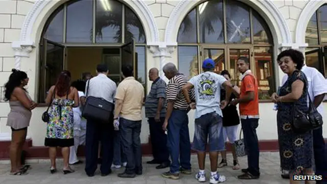 Очередь в миграционное управление