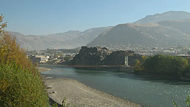 د افغانستان د کلیو پراختیا وزیر انجنیر ویس برمک په وینا پر دغه پله شاوخوا اتیا میلیونه افغانۍ لګښت راځي چې چارې به یې په یوه کال کې بشپړې شي.