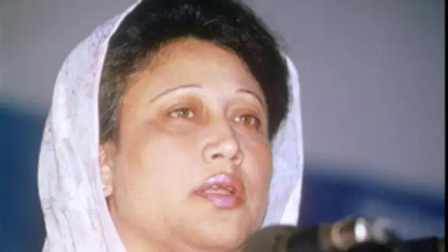 खालिदा ज़िया के नेतृत्व में 18 पार्टियों ने चुनाव में भाग नहीं लेने घोषणा की है.