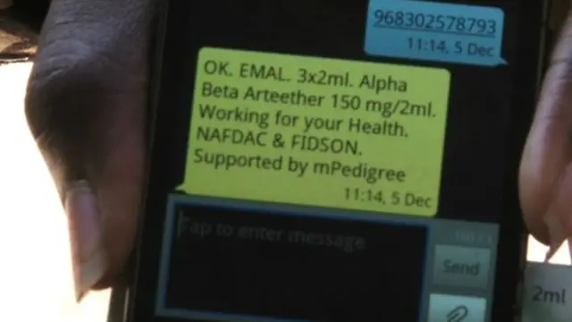 Celular con mensaje de texto de mPedigree